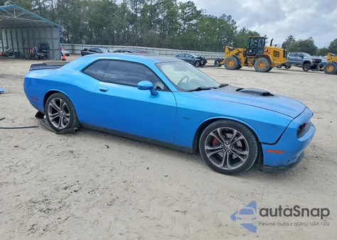 2015 Dodge Challenger Sxt z USA, uszkodzony, nr VIN 2C3CDZAT7FH782806